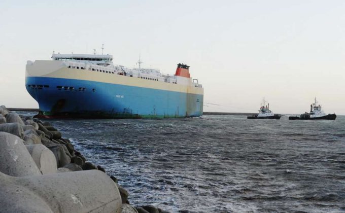 Preview ofSalvage of cargo ship Violet Ace of Nassau 001
