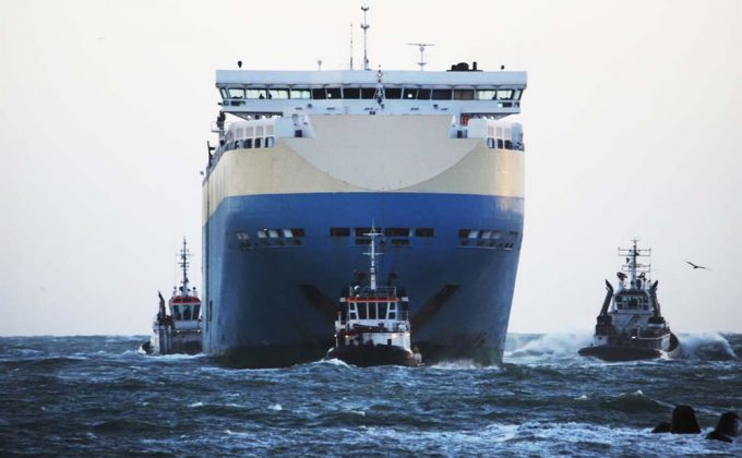 Salvage of cargo ship Violet Ace of Nassau 003