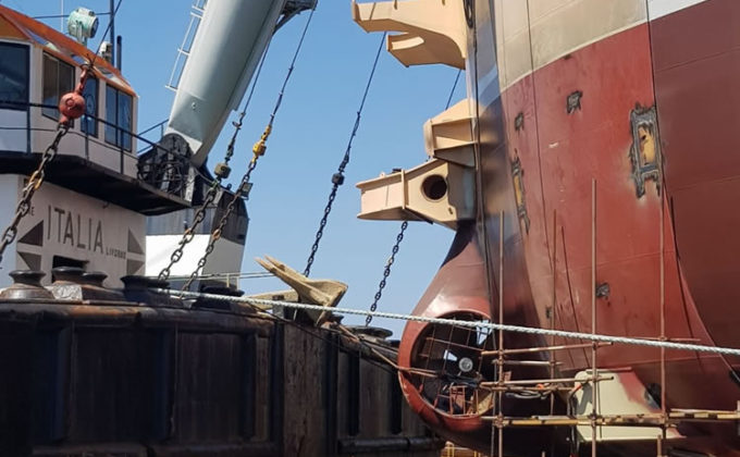 Preview ofsheerlegs_iitalia_to_position_new_spud_carrier_in_croatia_033