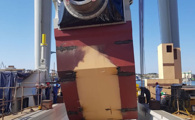 Preview ofsheerlegs_iitalia_to_position_new_spud_carrier_in_croatia_044